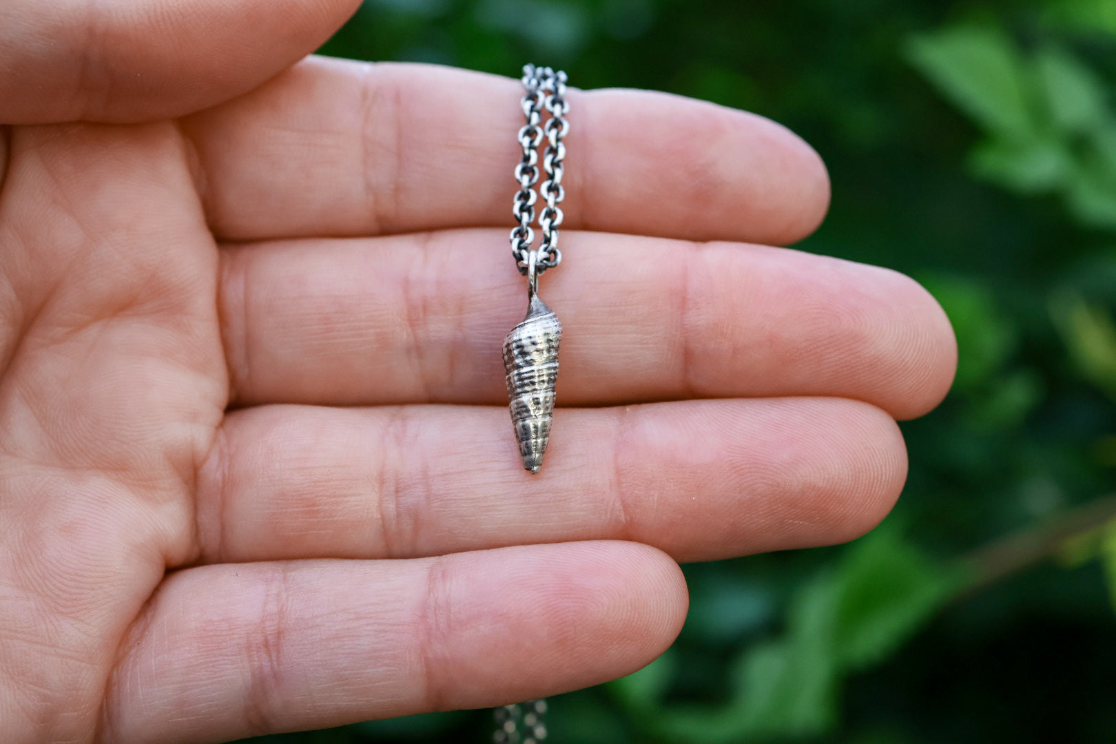 Beach Comber Necklace with Simple Shell